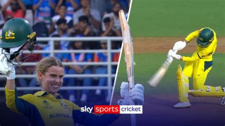 
5 Facts About Young Australian Left-Handed Batter Phoebe Litchfield 