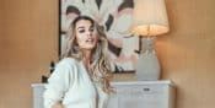 
All About Australian Social Media Star And Model Emily Sears 