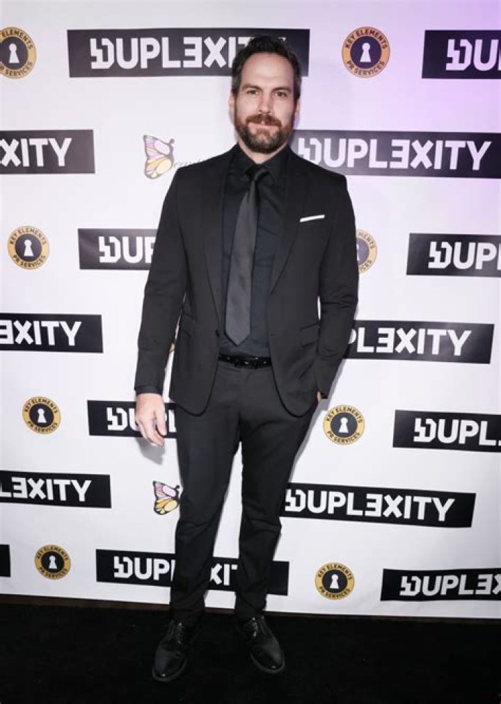 Brent Langdon Height, Weight, Net Worth, Age, Birthday, Wikipedia, Who, Nationality, Biography