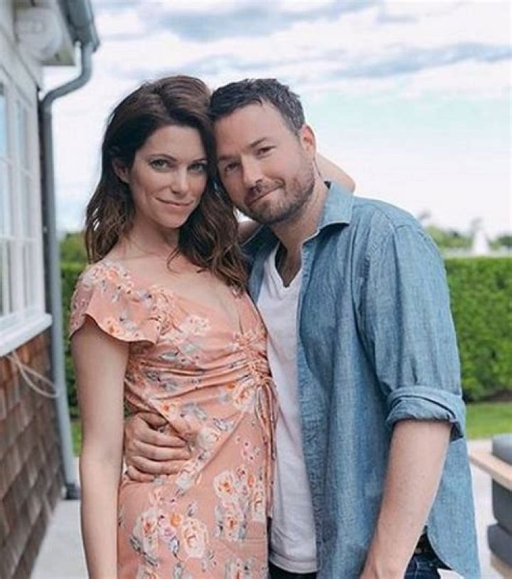 
Courtney Healy Henggeler (NCIS) Wiki, Husband, Net Worth, Married, Baby 