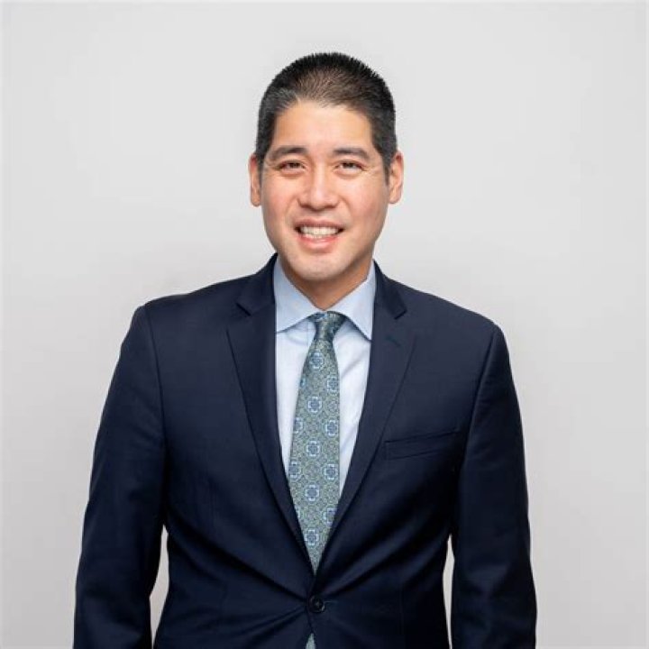 
Dr. Lawrence Loh Height, Weight, Net Worth, Age, Birthday, Wikipedia, Who, Nationality, Biography 