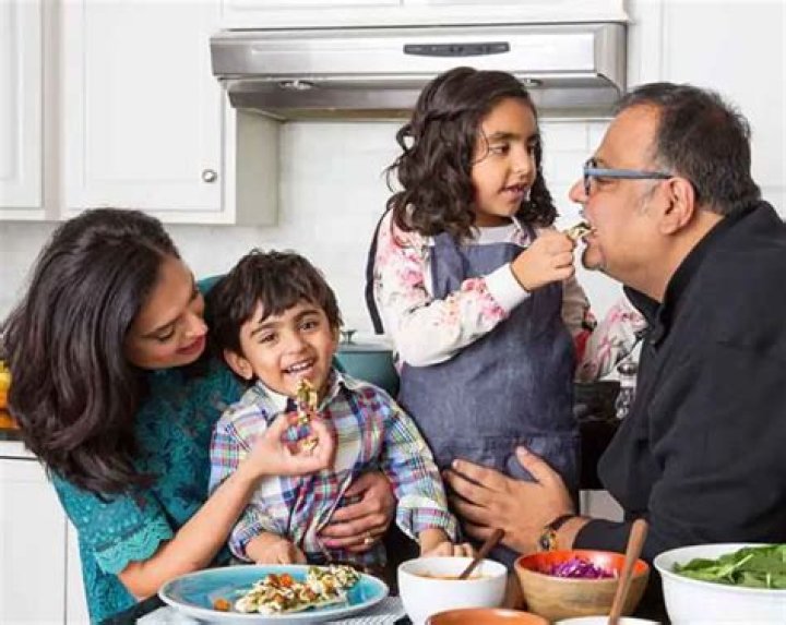 Is Chef Maneet Chauhan Pregnant? Chopped Judge Is Rumored To Have A Baby With Husband Vivek