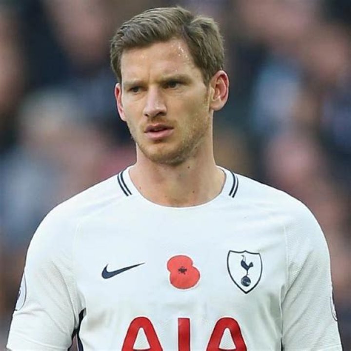 
Jan Vertonghen Height, Weight, Net Worth, Age, Birthday, Wikipedia, Who, Instagram, Biography 