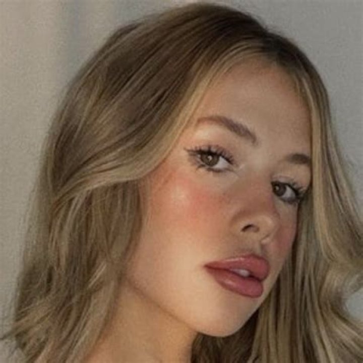 liana jade Height, Weight, Net Worth, Age, Birthday, Wikipedia, Who, Nationality, Biography