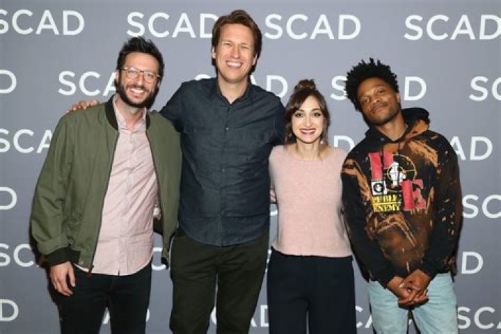 Pete Holmes Height, Weight, Net Worth, Age, Birthday, Wikipedia, Who, Nationality, Biography