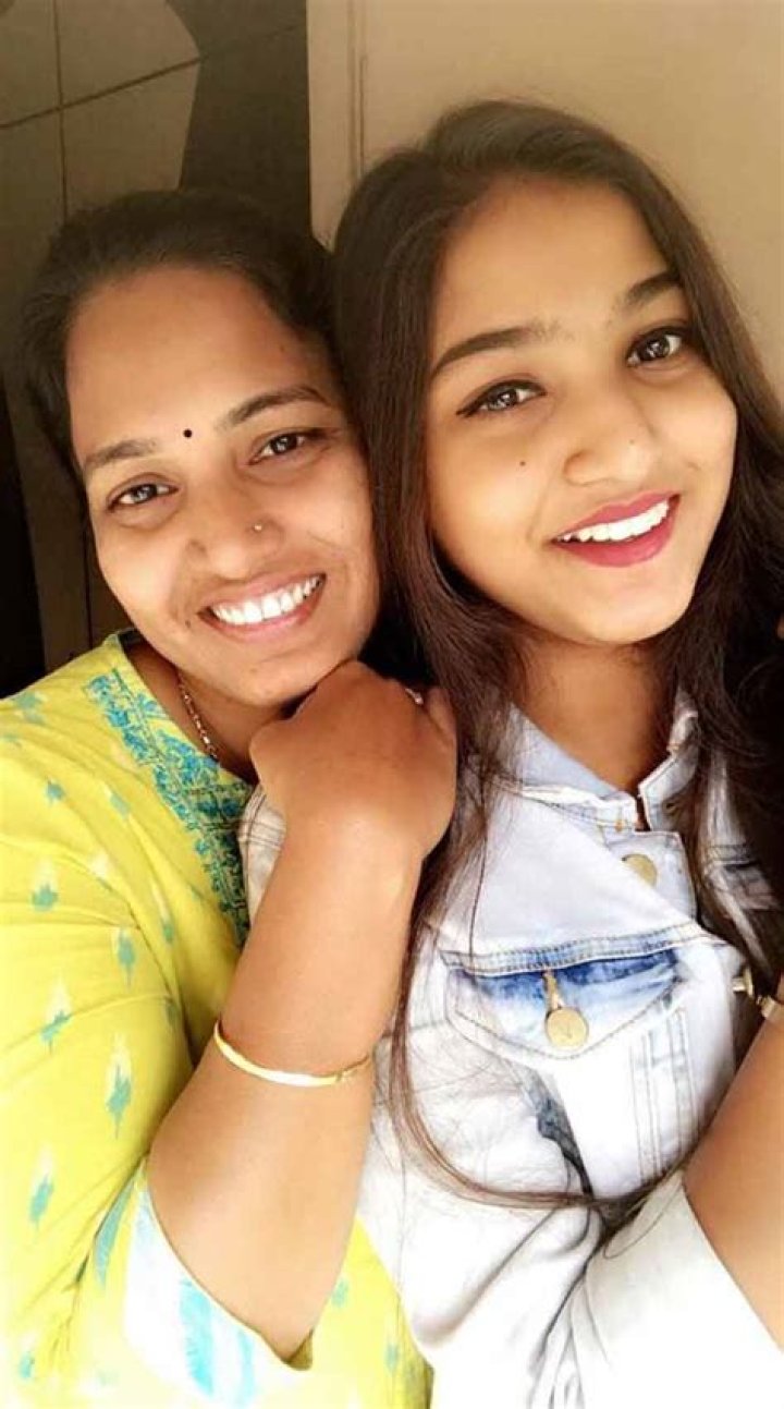 
Pranavi Mulmuley Height, Weight, Net Worth, Age, Birthday, Wikipedia, Who, Nationality, Biography 