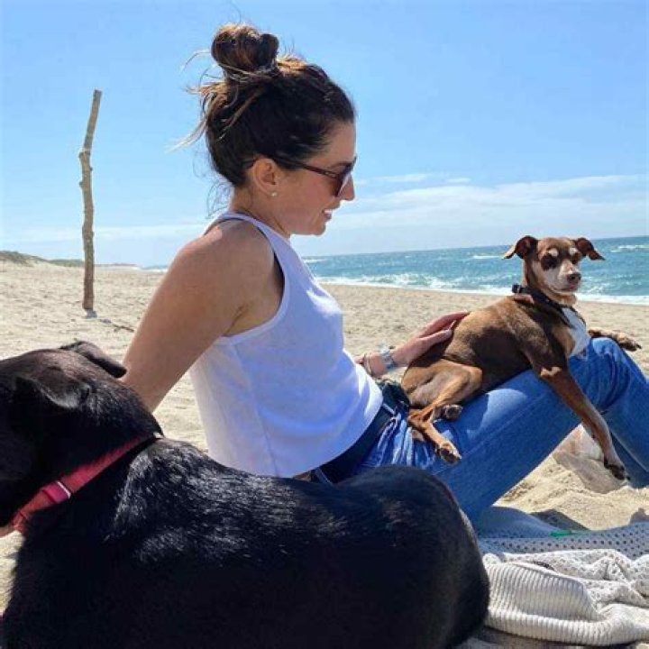 Renee Satterthwaite Height, Weight, Net Worth, Age, Birthday, Wikipedia, Who, Instagram, Biography