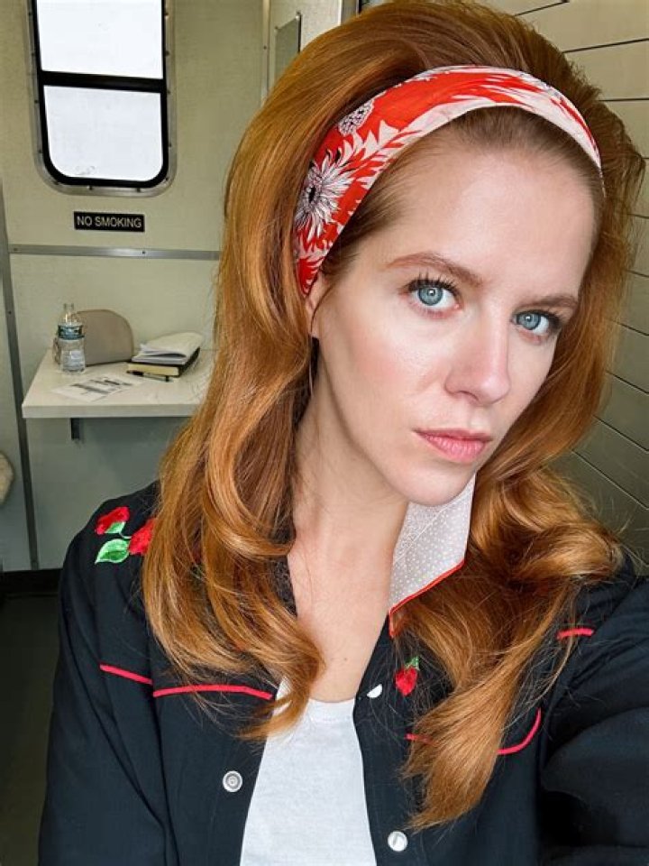 Valerie Jane Parker Height, Weight, Net Worth, Age, Wiki, Who, Instagram, Biography