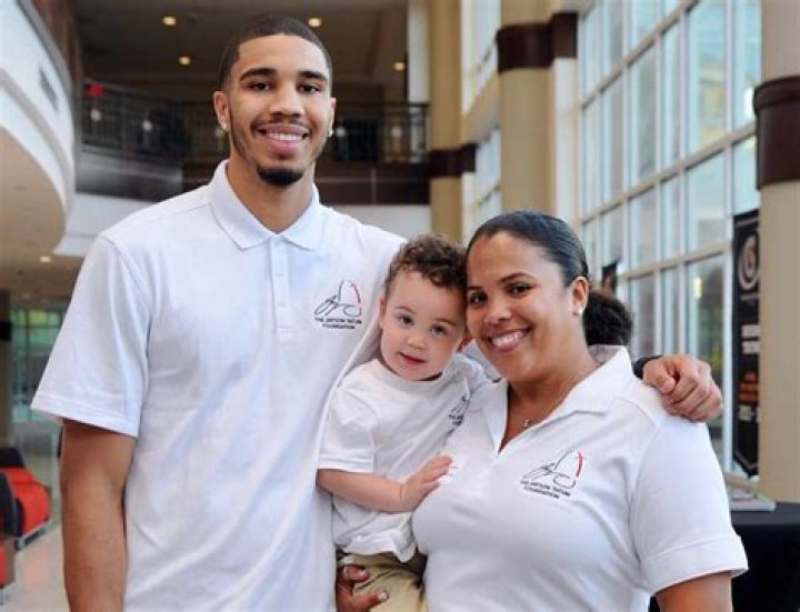 What Is Austin Barnes Ethnicity? Meet Parents Stephanie And Dennis