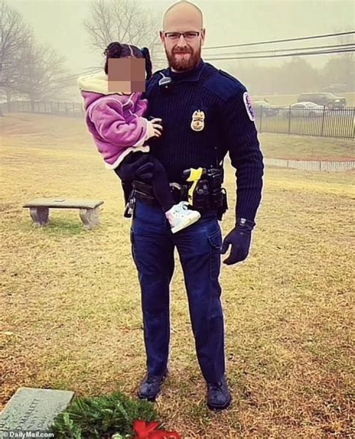 
Who is Francesco Marlett, Prince George’s County police officer caught kissing woman while on duty? 