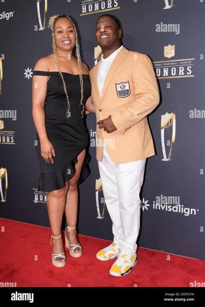 
Who Is Leroy Butler Wife Genesis Jordan? Meet The Fame Class of 2022 Player Children And Family 