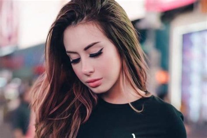 
Who really is Elise Laurenne? Wiki Biography, age, height, family, dating 